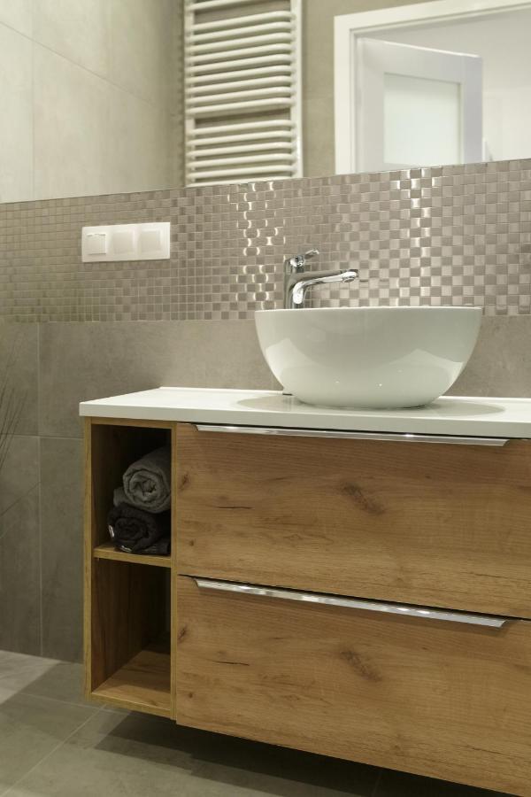 Modern Silver Apartment Cracovia Exterior foto
